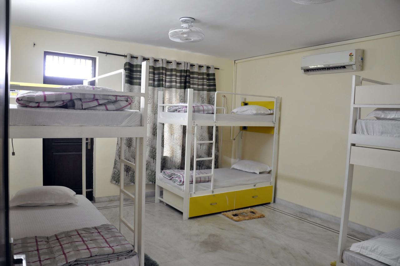 Friends Hostel New Delhi Exterior photo